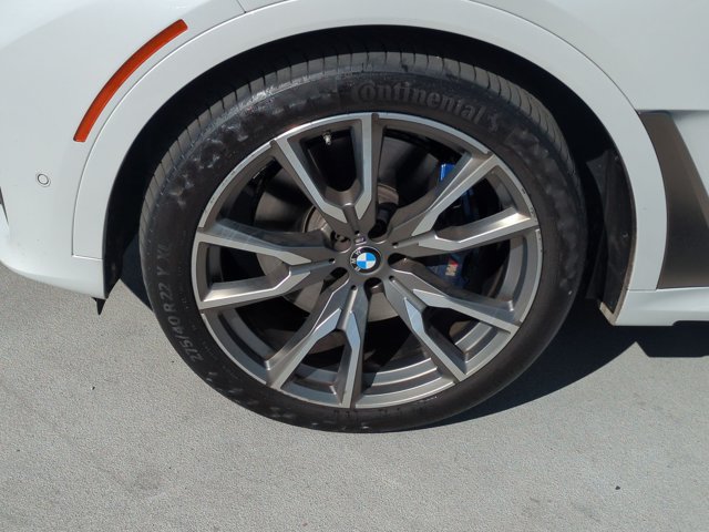 Used 2021 BMW X7 M50i w/ Executive Package AWD/4WD image 27