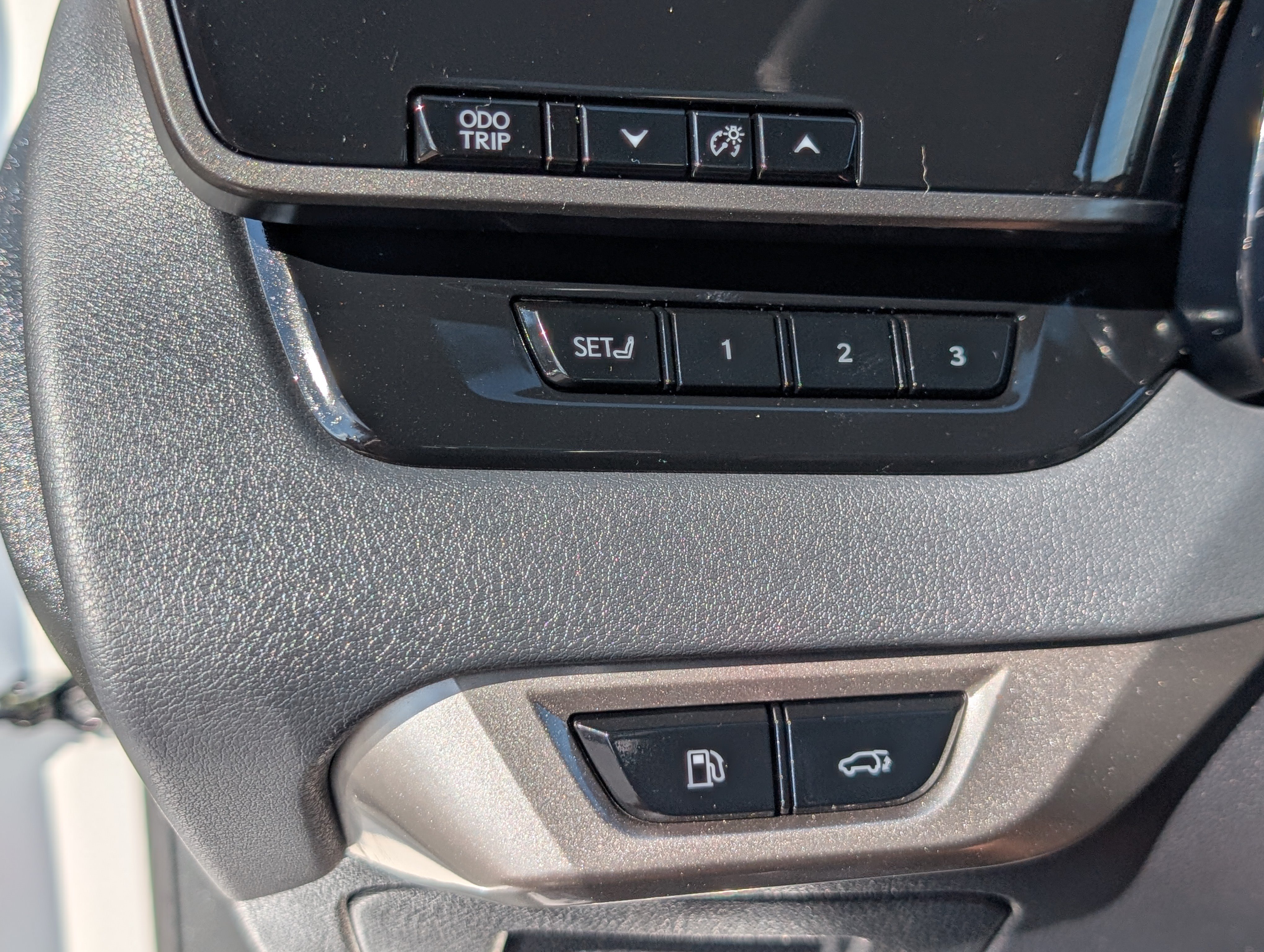 Used 2024 Lexus RX 350 Premium w/ Accessory Package (Z1) AWD/4WD image 23
