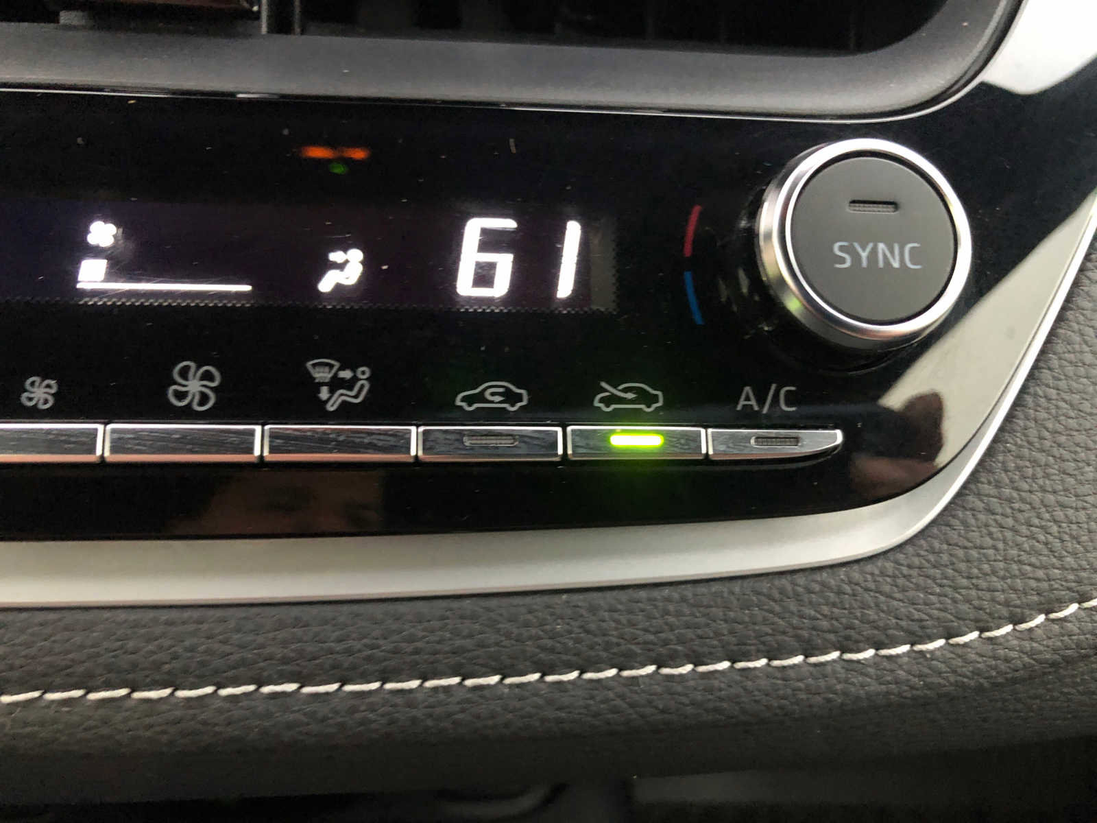 Certified 2023 Toyota Corolla XSE image 15