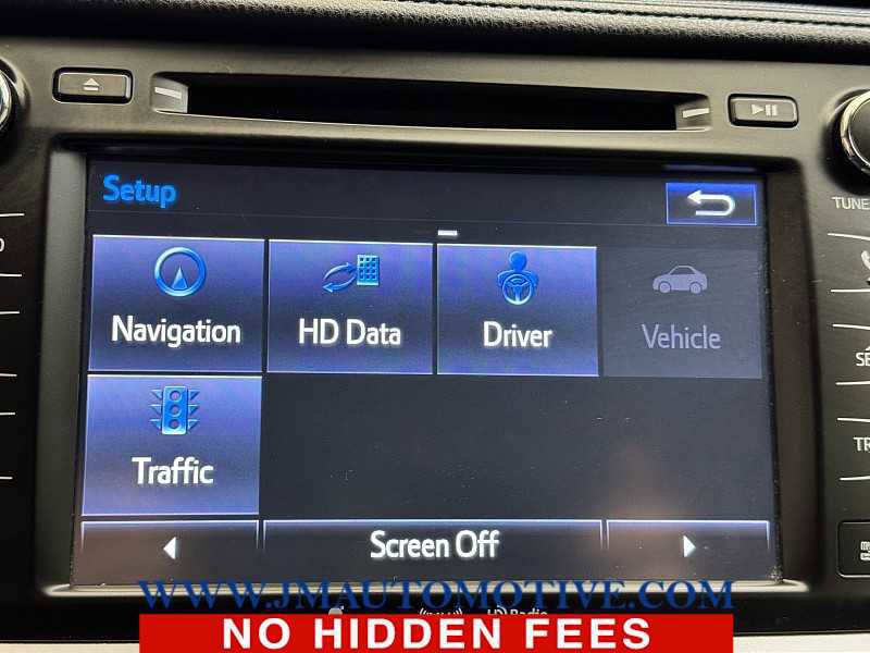 Used 2018 Toyota Highlander XLE image 32