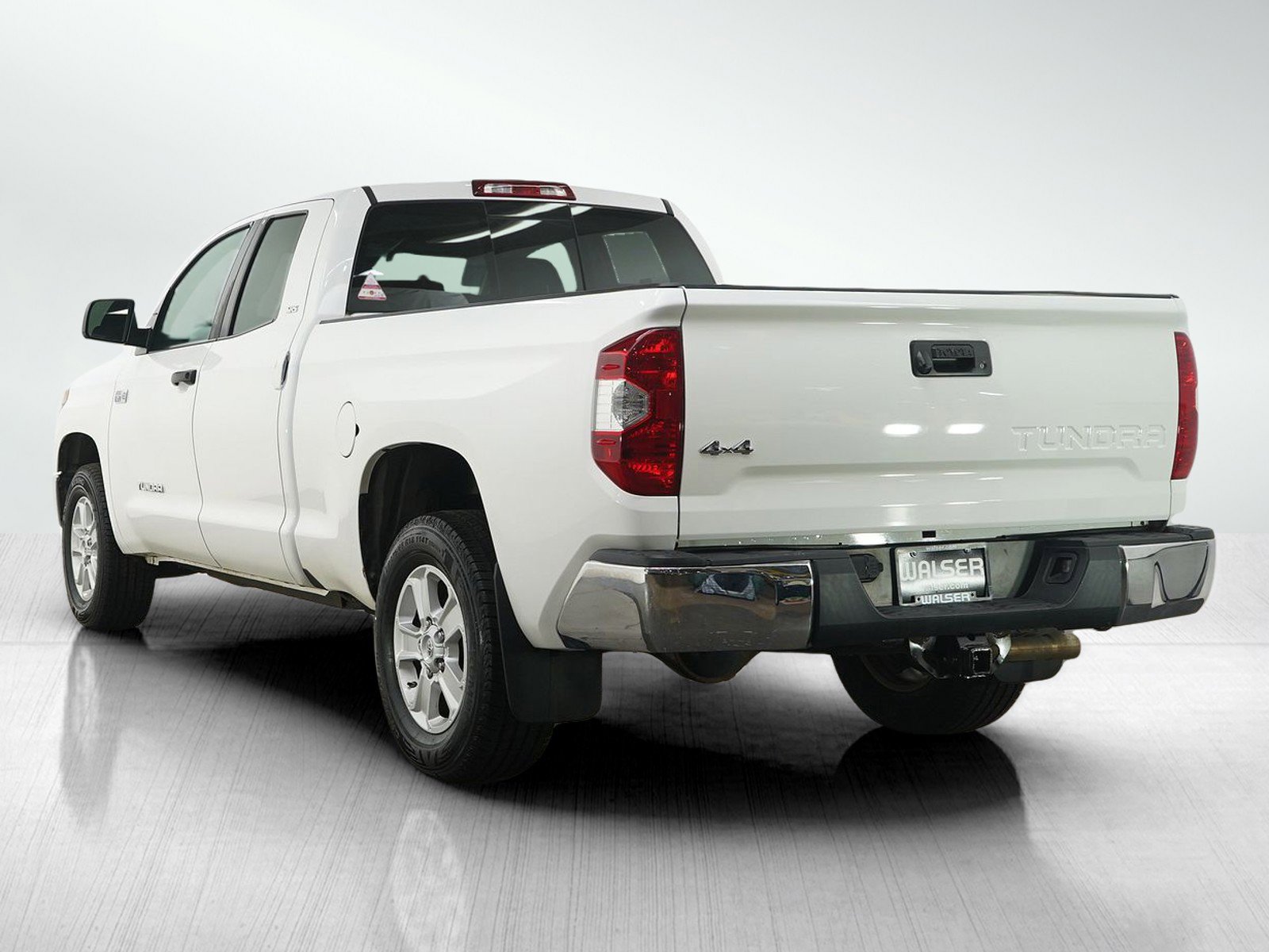 Used 2019 Toyota Tundra SR5 image 3