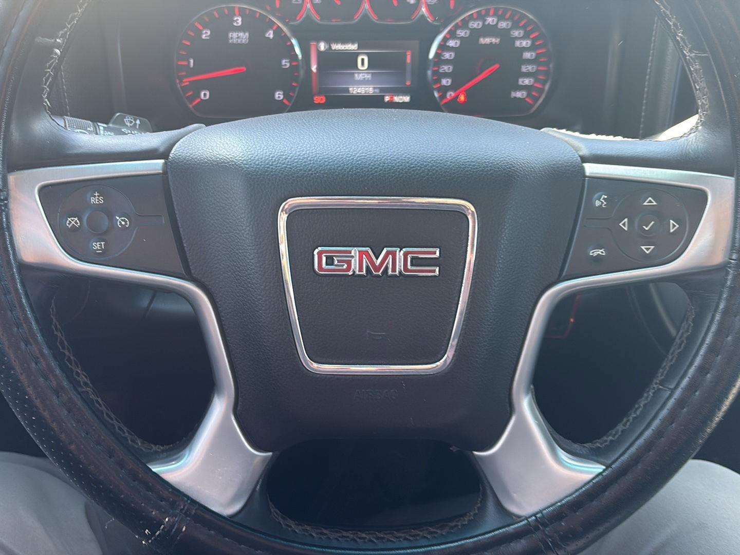 Used 2015 GMC Sierra 1500 SLE w/ SLE Value Package AWD/4WD image 19