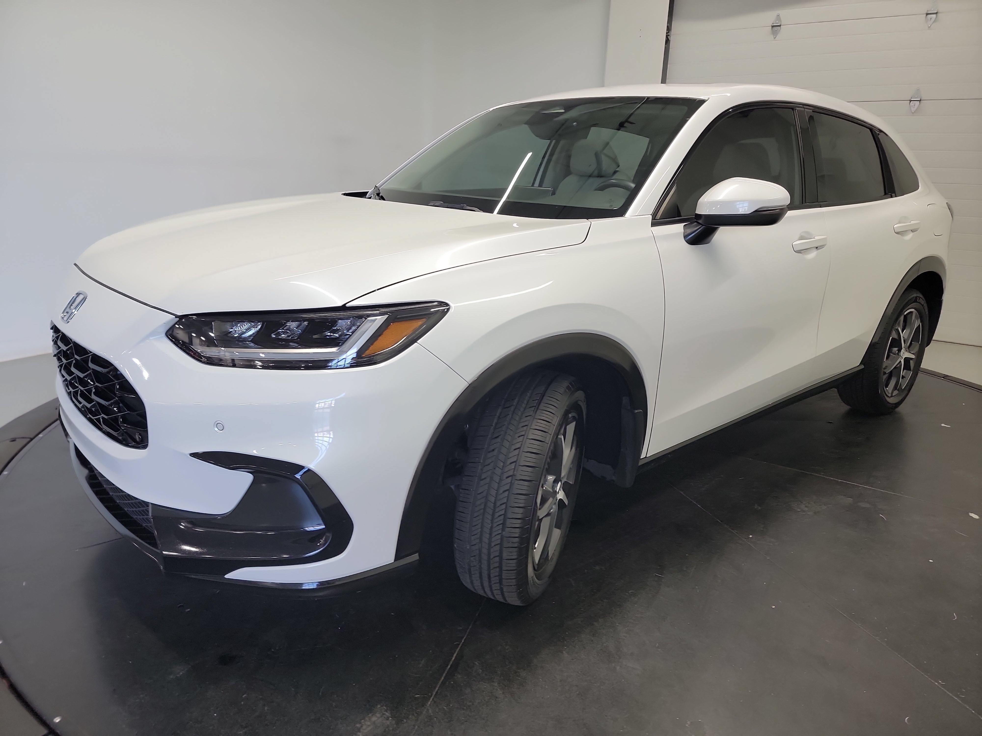 Used 2024 Honda HR-V EX-L video 3