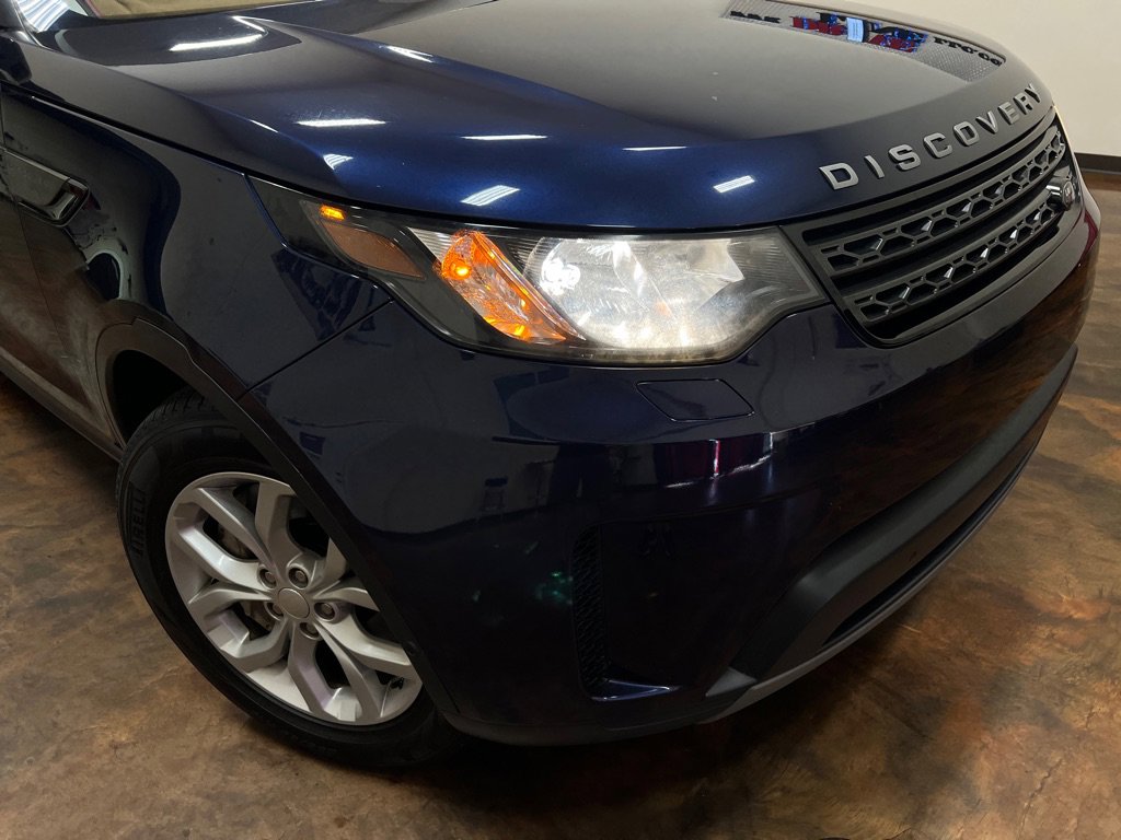 Used 2018 Land Rover Discovery SE image 43