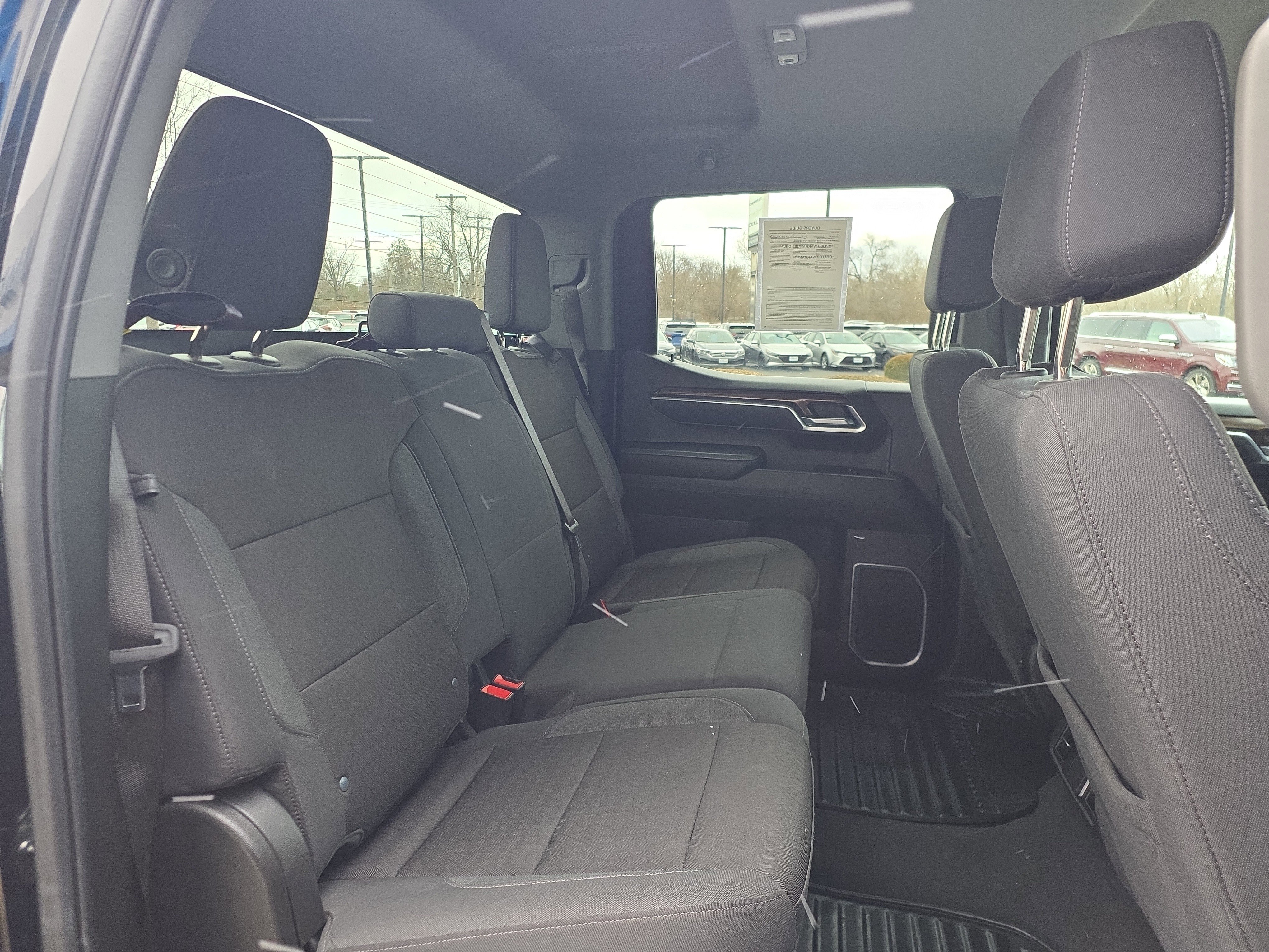 Used 2025 Chevrolet Silverado 1500 LT image 33