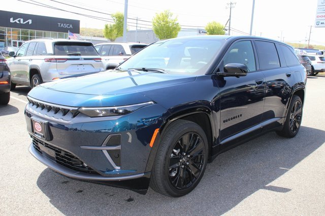 Used 2024 Jeep Wagoneer Launch Edition image 2