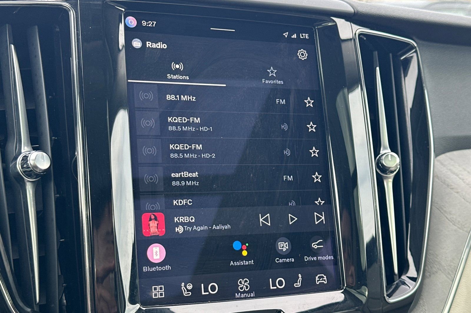 Used 2023 Volvo XC60 T8 Plus image 20