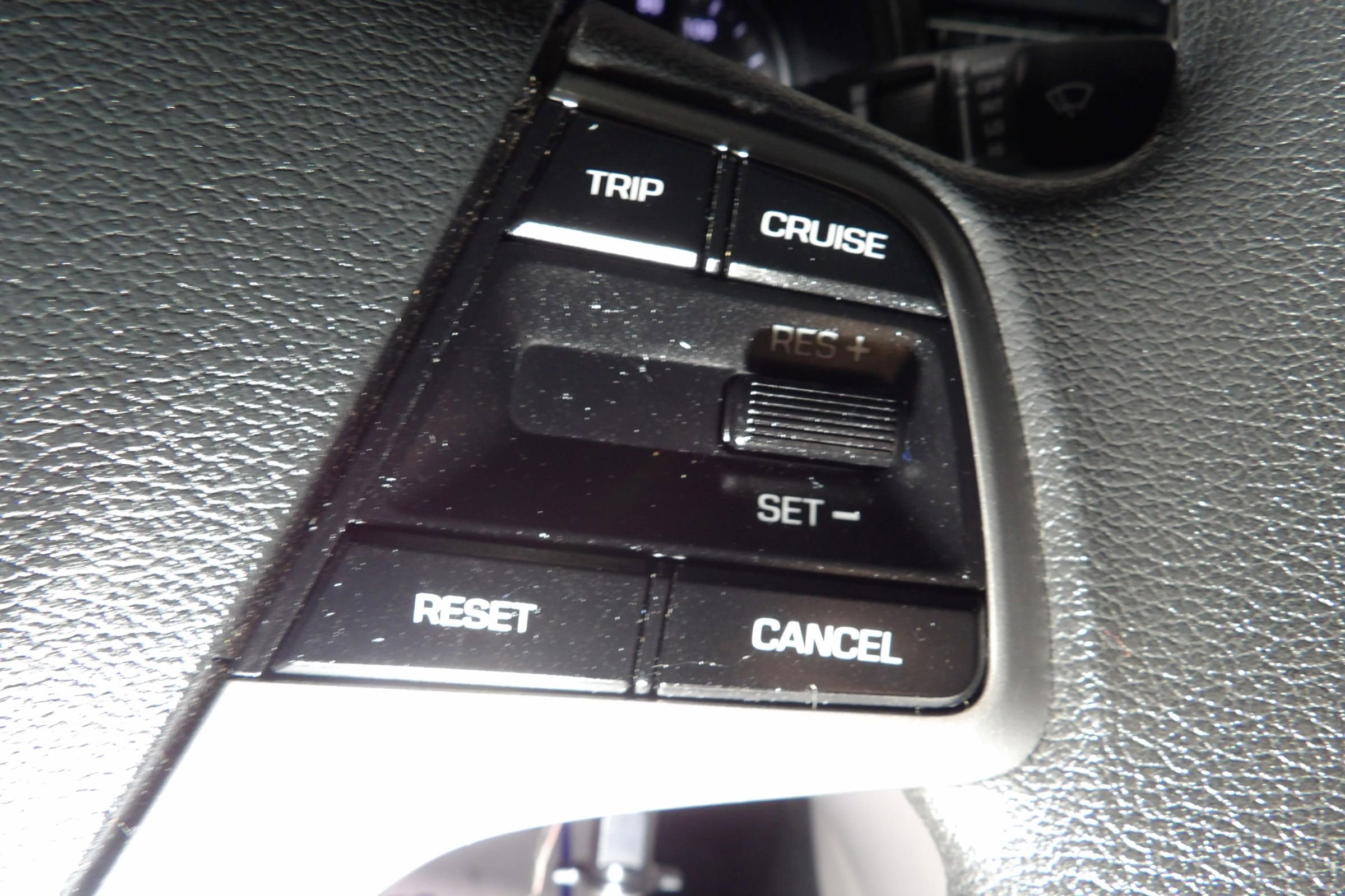 Used 2017 Hyundai Elantra SE image 14