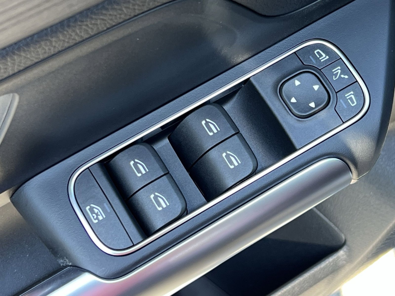 Used 2026 Mercedes-Benz GLA 250 4MATIC image 13