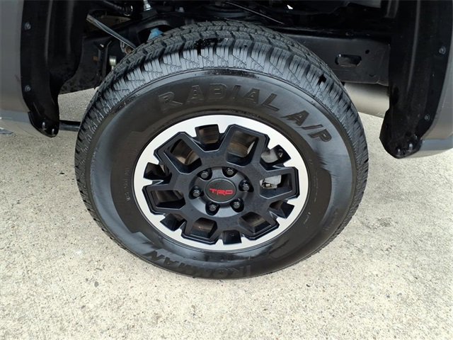 Used 2024 Toyota Tacoma 4x4 Double Cab image 18