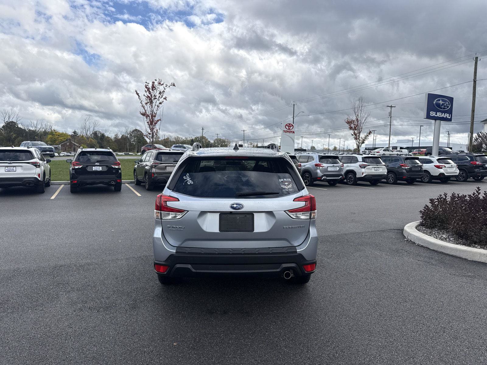 Used 2024 Subaru Forester Limited AWD/4WD image 7