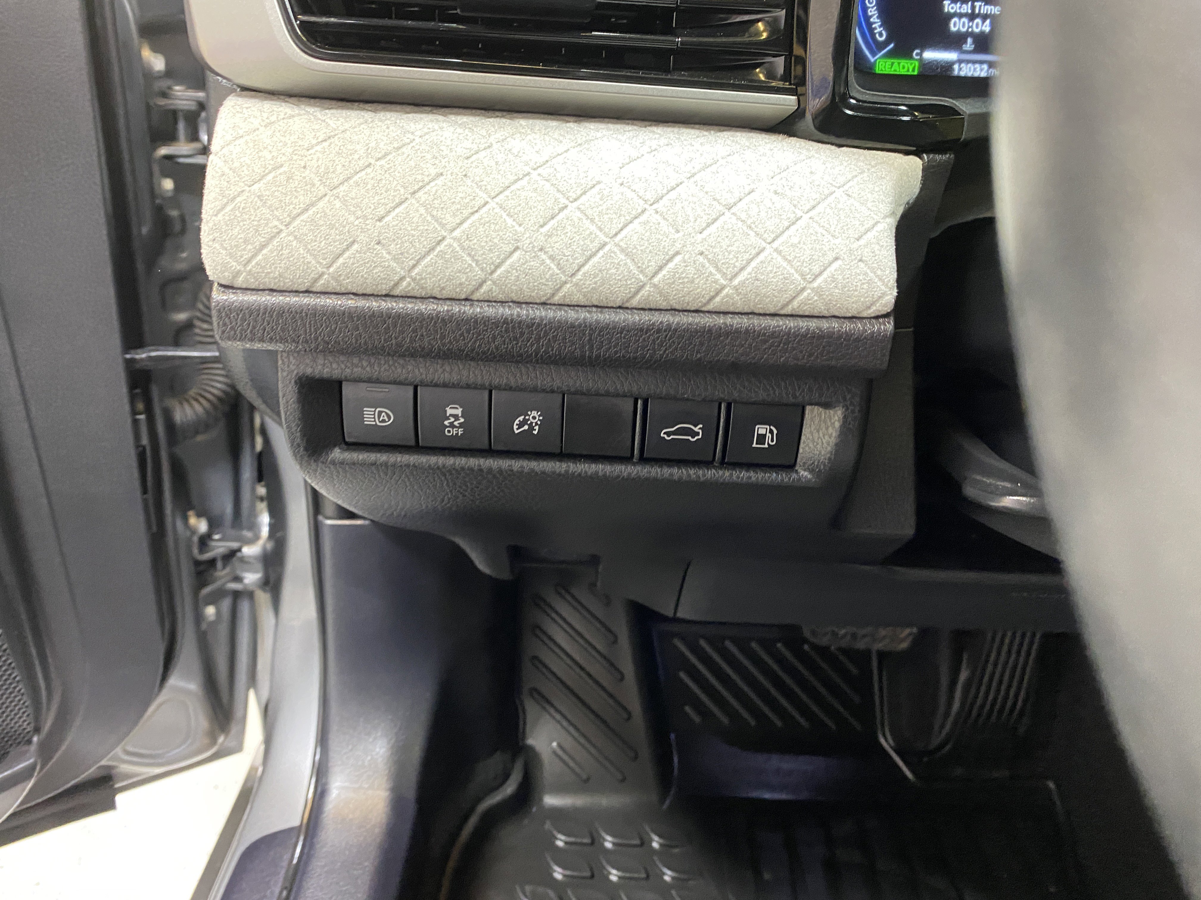 Used 2025 Toyota Camry XLE image 33