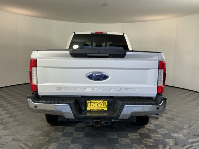 Used 2018 Ford F250 Lariat w/ Lariat Ultimate Package image 5