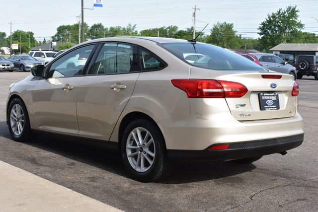 Used 2017 Ford Focus SE FWD image 13