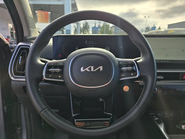 Certified 2025 Kia Sorento EX w/ Panoramic Sunroof Package AWD/4WD image 27