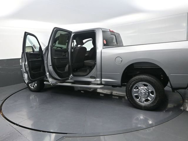 Used 2024 RAM 2500 Tradesman w/ Chrome Appearance Group image 39