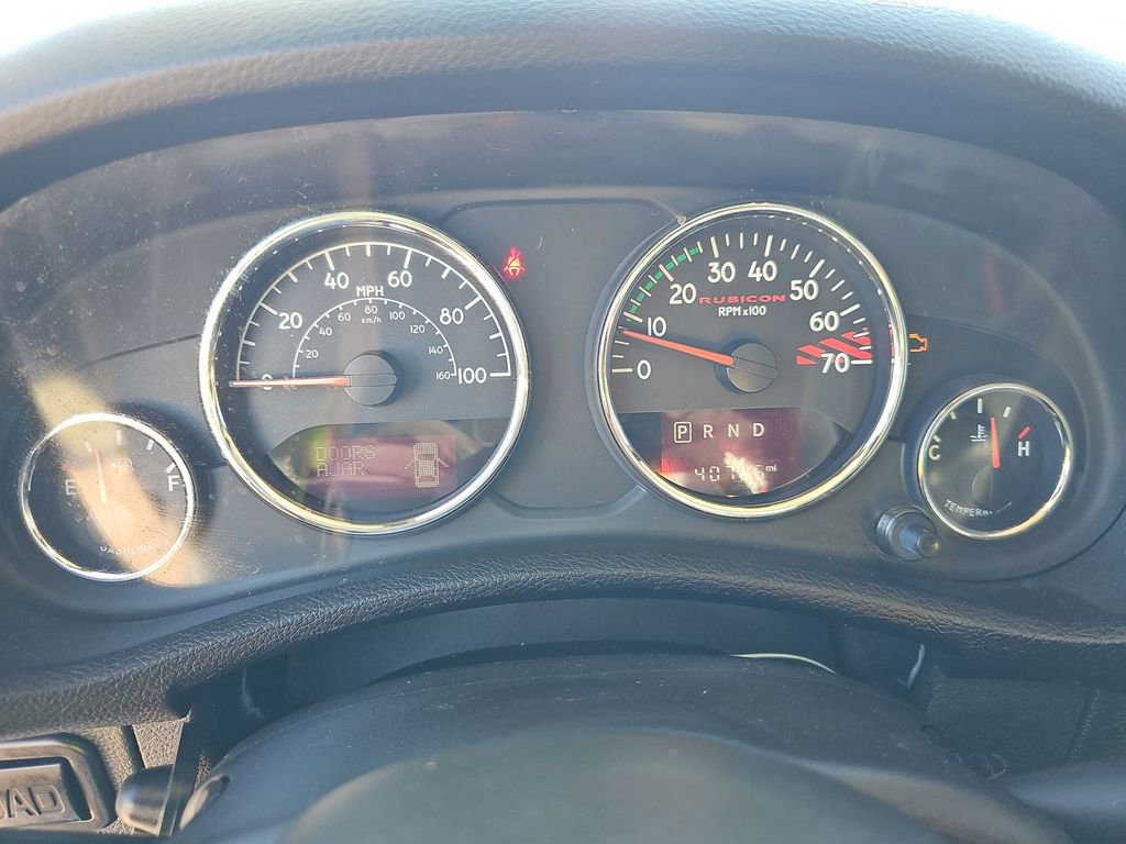 Used 2016 Jeep Wrangler Unlimited Rubicon image 12