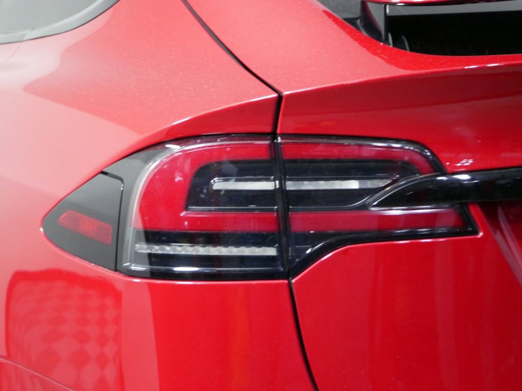 Used 2023 Tesla Model X Plaid image 11