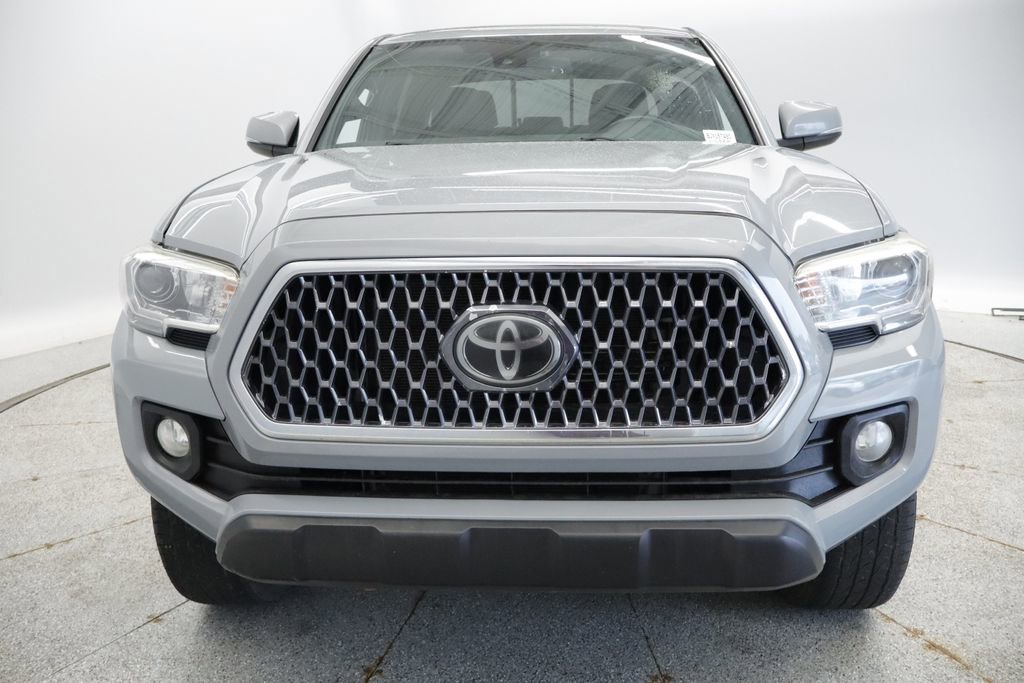 Used 2018 Toyota Tacoma TRD Off-Road AWD/4WD image 11