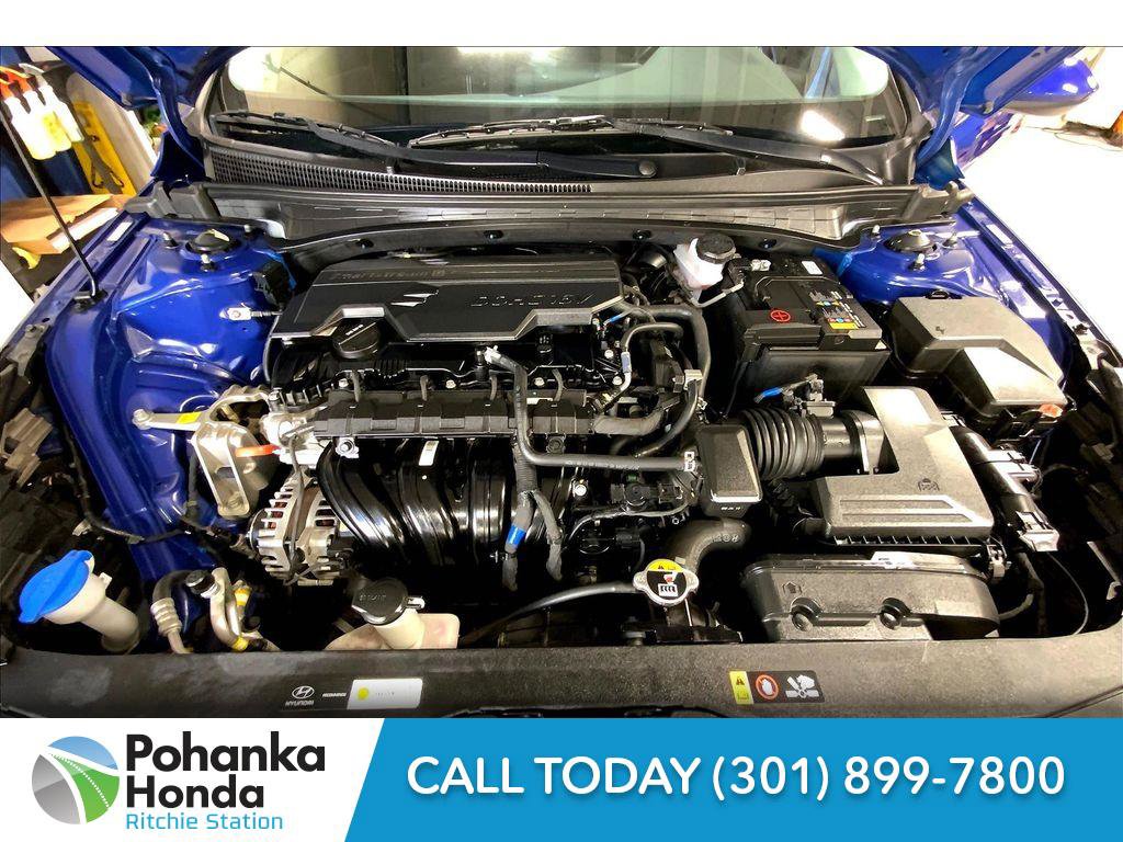 Used 2023 Hyundai Elantra SEL w/ Convenience Package image 9