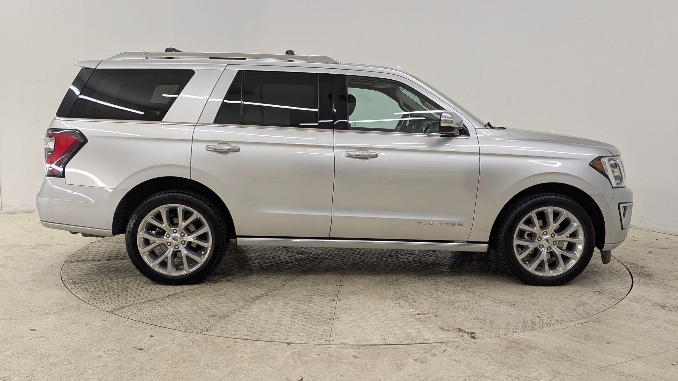 Certified 2019 Ford Expedition Platinum image 8