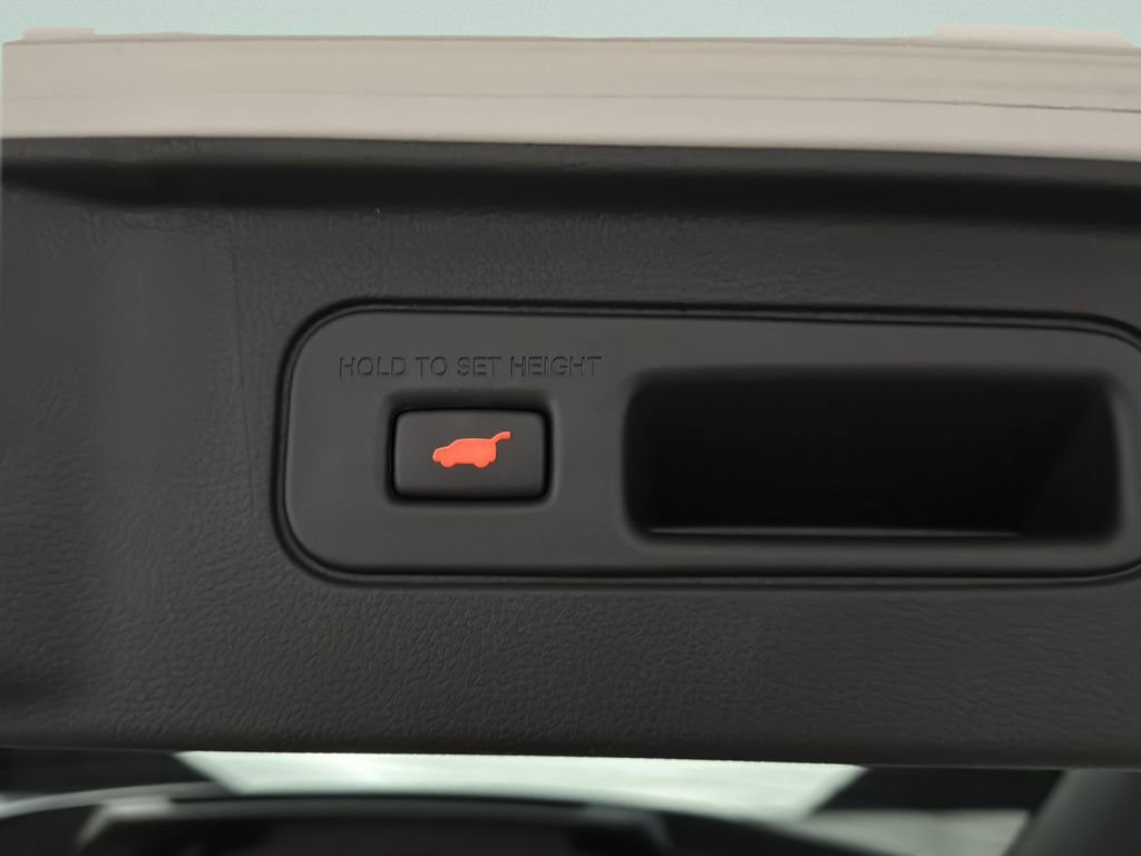 Certified 2023 Honda Pilot Touring image 20