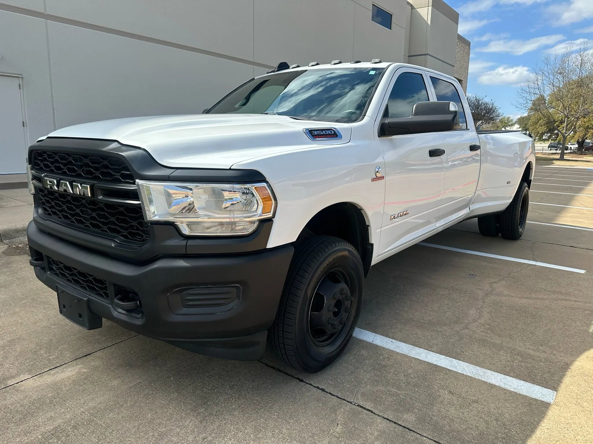Used 2022 RAM 3500 Tradesman image 3