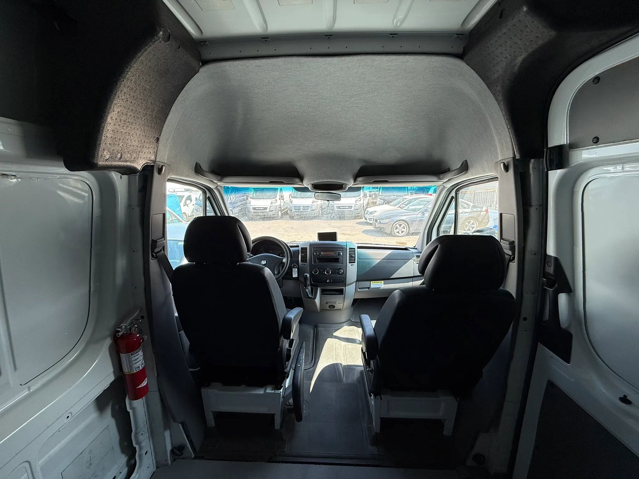 Used 2007 Dodge Sprinter 2500 image 33