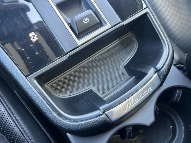 Used 2024 Porsche Macan AWD/4WD image 17