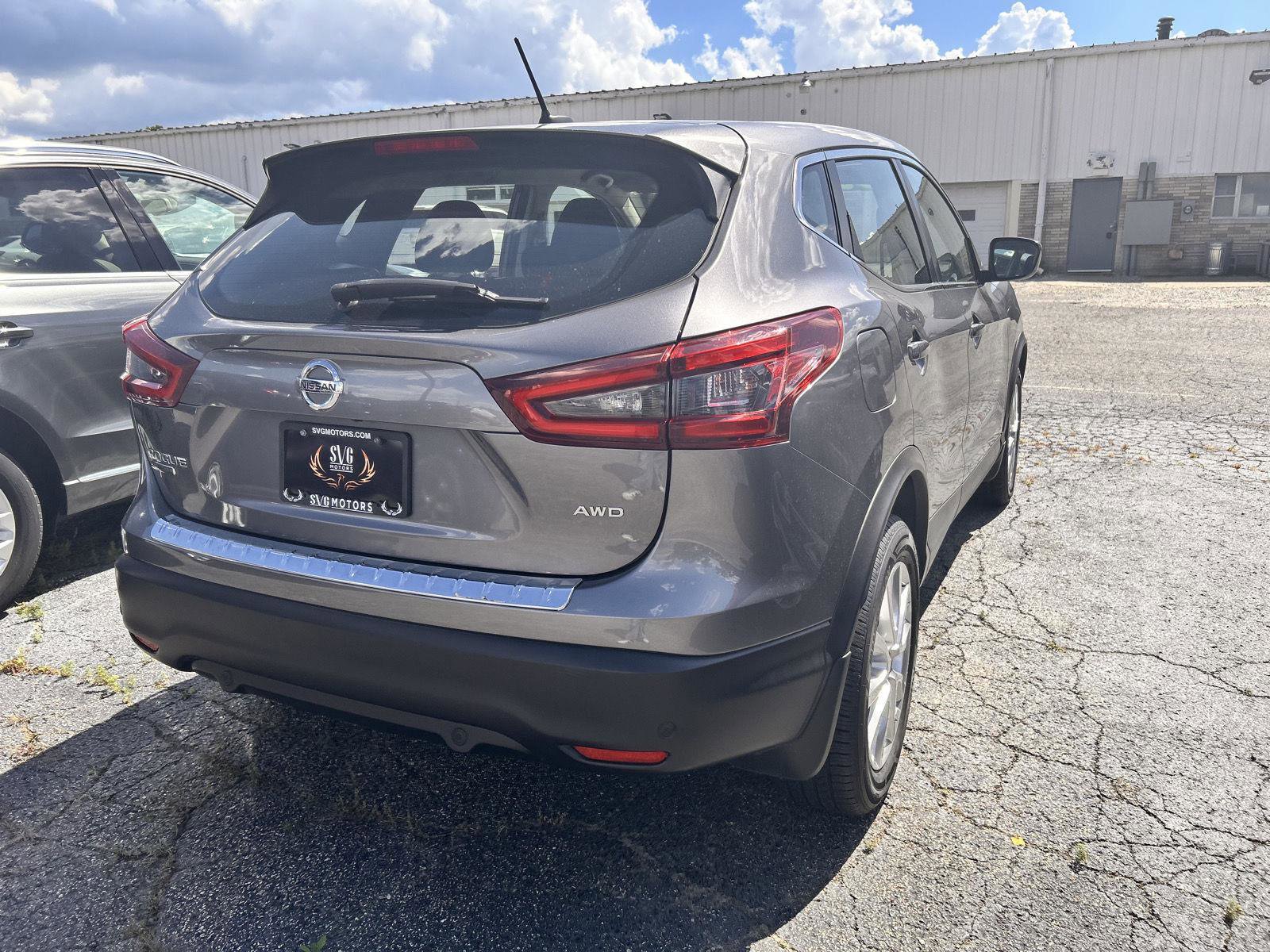 Used 2021 Nissan Rogue Sport S image 7