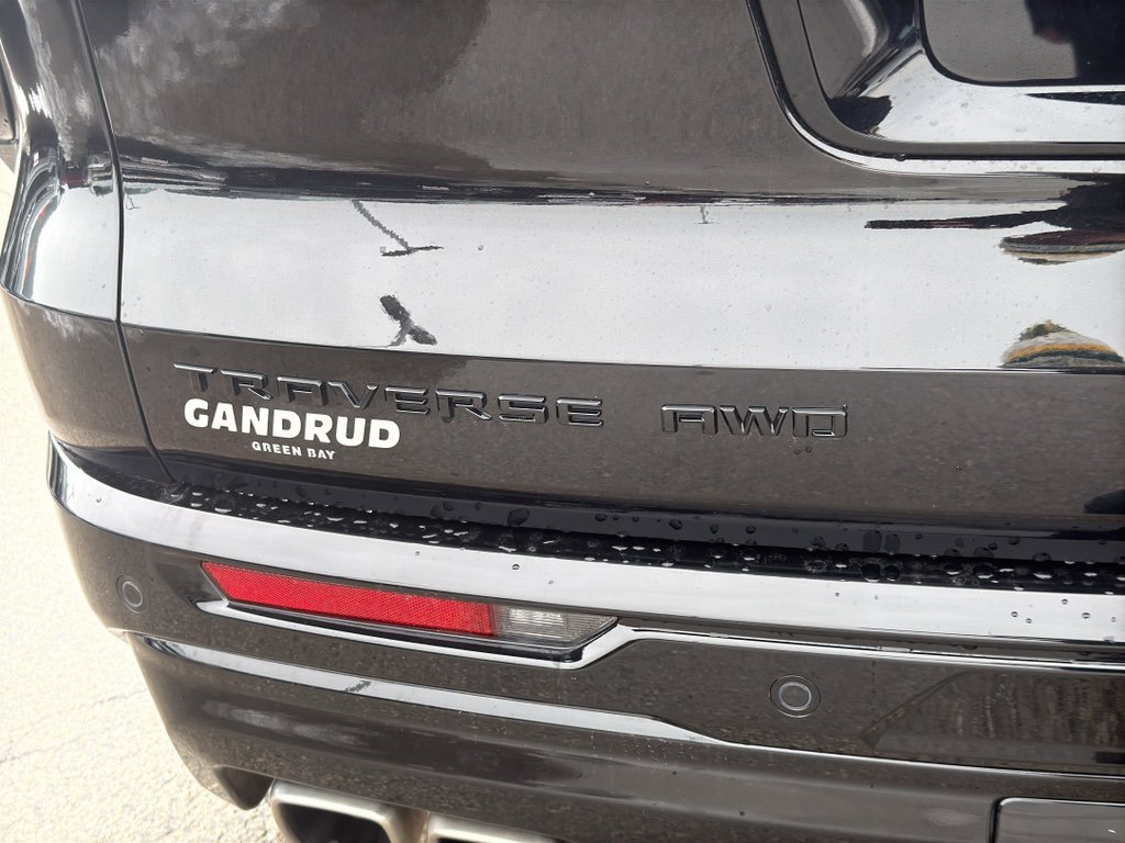 Used 2024 Chevrolet Traverse RS w/ LPO, Floor Liner Package image 8