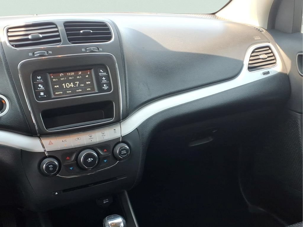 Used 2016 Dodge Journey SE w/ Flexible Seating Group FWD image 7