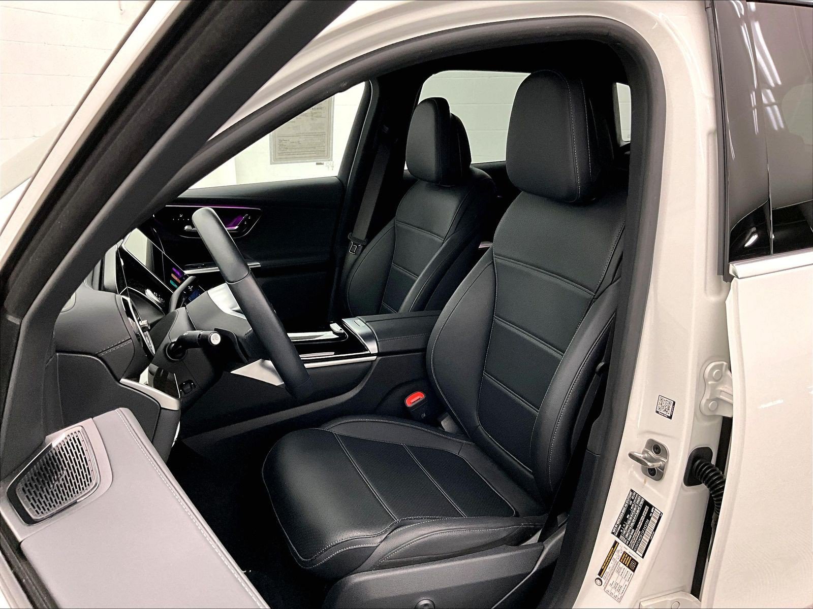 Certified 2025 Mercedes-Benz GLC 300 image 16
