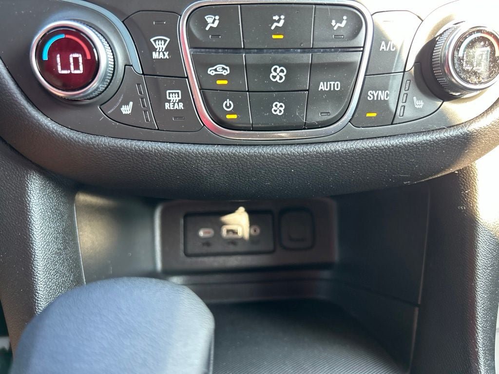 Used 2023 Chevrolet Equinox LT AWD/4WD image 19