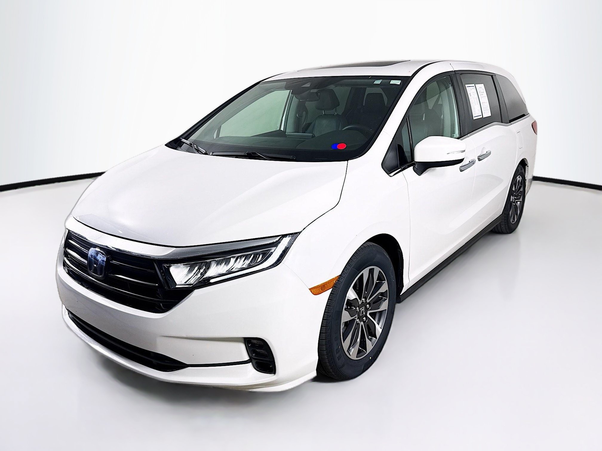 Certified 2024 Honda Odyssey EX-L image 4