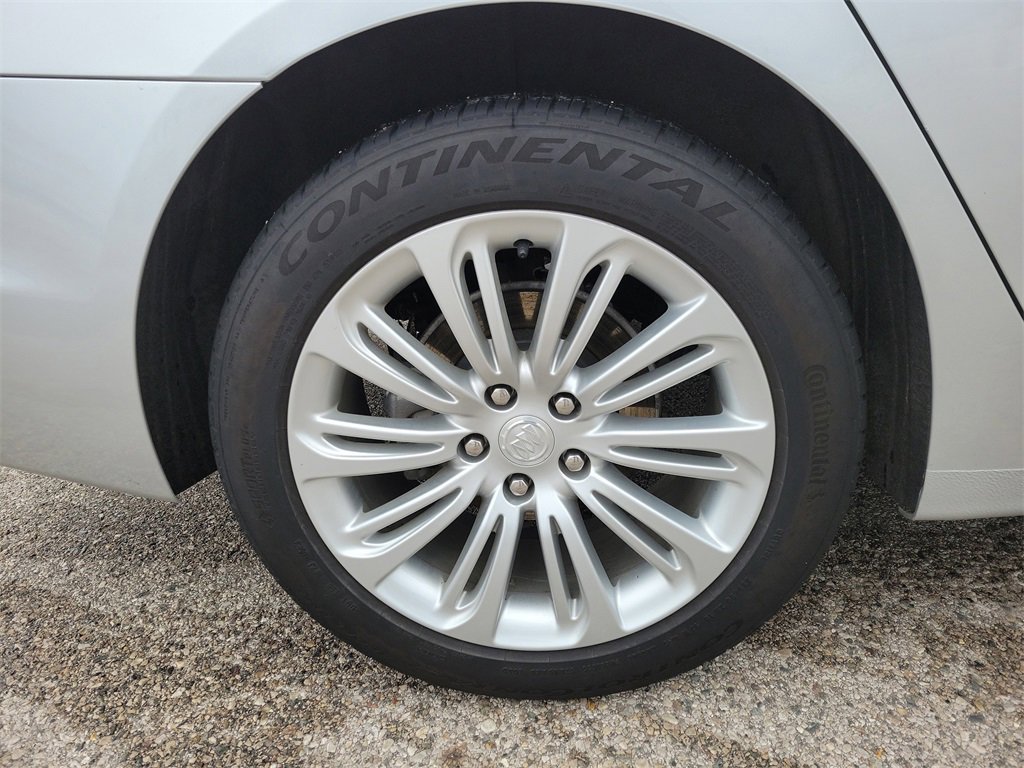 Used 2019 Buick LaCrosse Premium w/ Driver Confidence Package II image 5