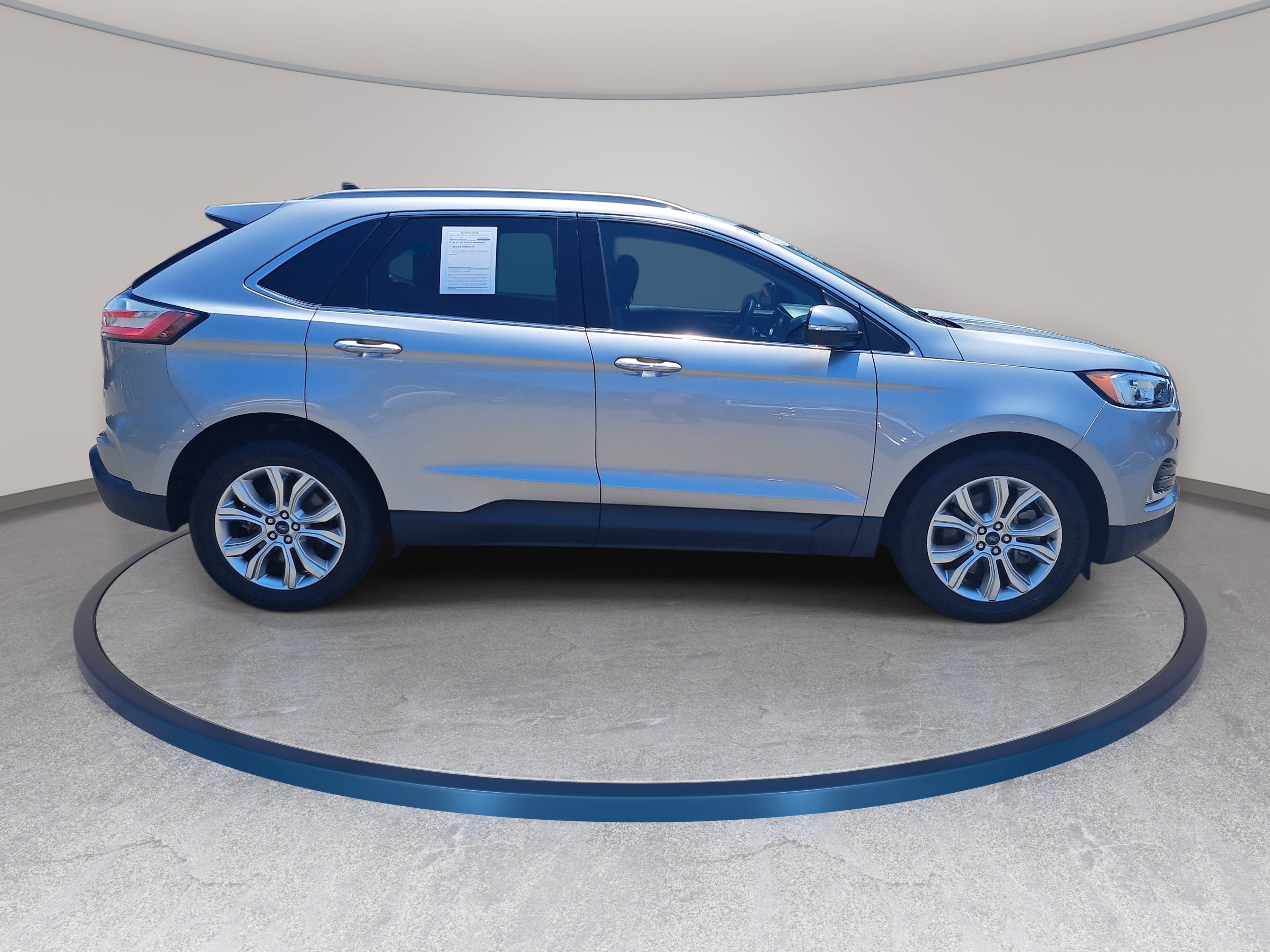 Used 2021 Ford Edge Titanium AWD/4WD image 4