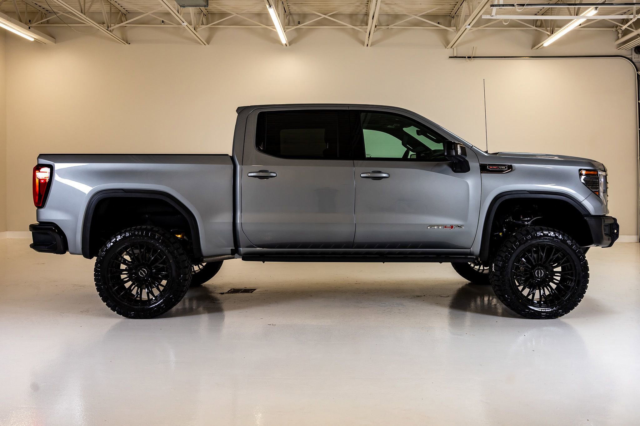 Used 2026 GMC Sierra 1500 AT4X AWD/4WD image 11