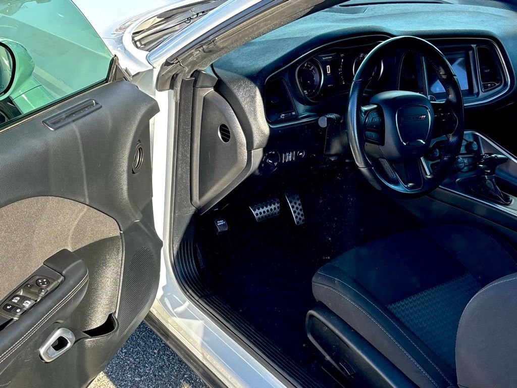 Used 2022 Dodge Challenger R/T image 9