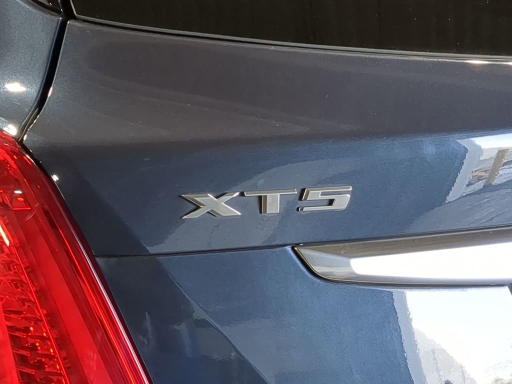 Used 2019 Cadillac XT5 Base image 24