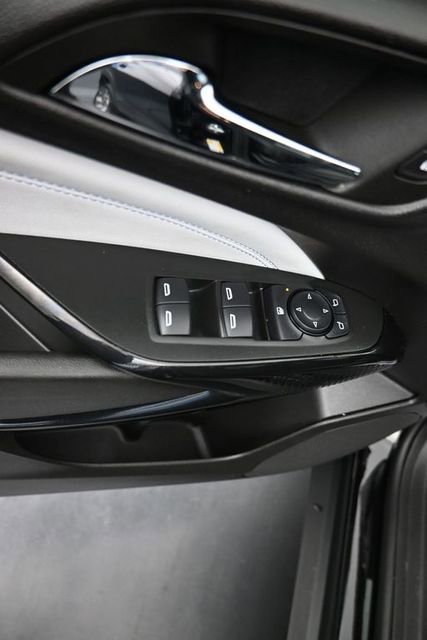 Used 2025 Chevrolet Trax LT w/ LT Convenience Package image 11