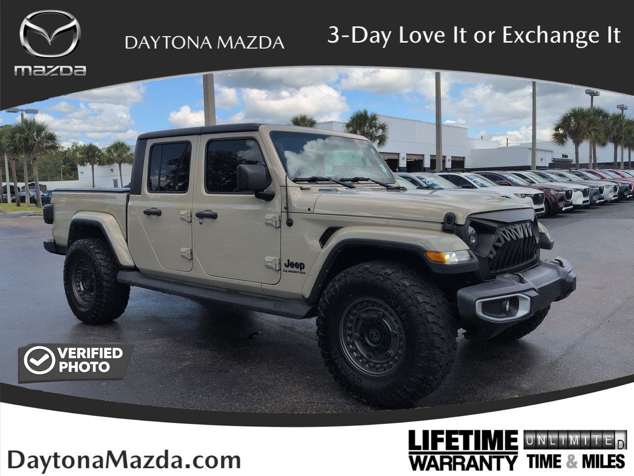 Used 2022 Jeep Gladiator Overland w/ Trailer Tow Package AWD/4WD image 1