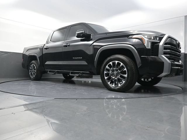 Used 2025 Toyota Tundra Limited AWD/4WD image 20