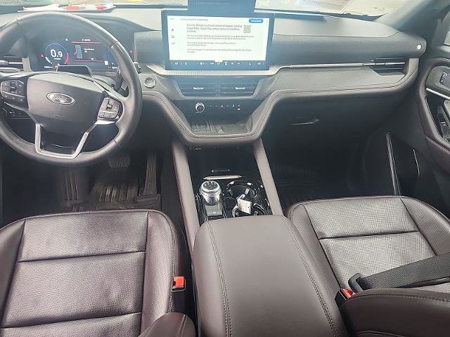 Certified 2025 Ford Explorer Platinum image 9