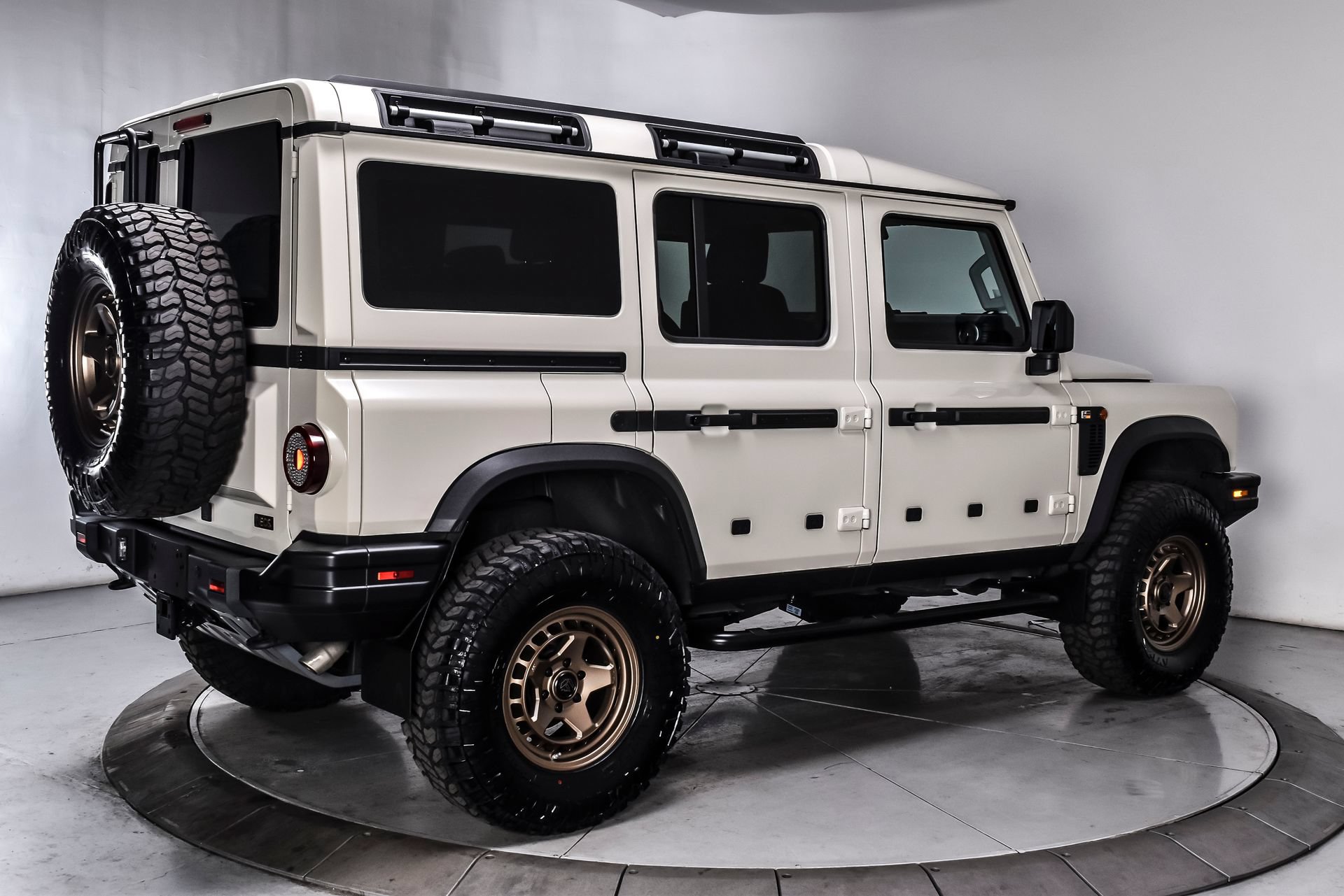 Used 2025 INEOS Grenadier Station Wagon AWD/4WD image 6