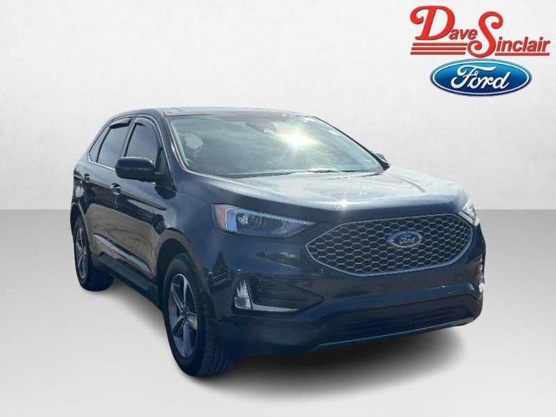 Used 2023 Ford Edge SEL w/ Convenience Package image 4