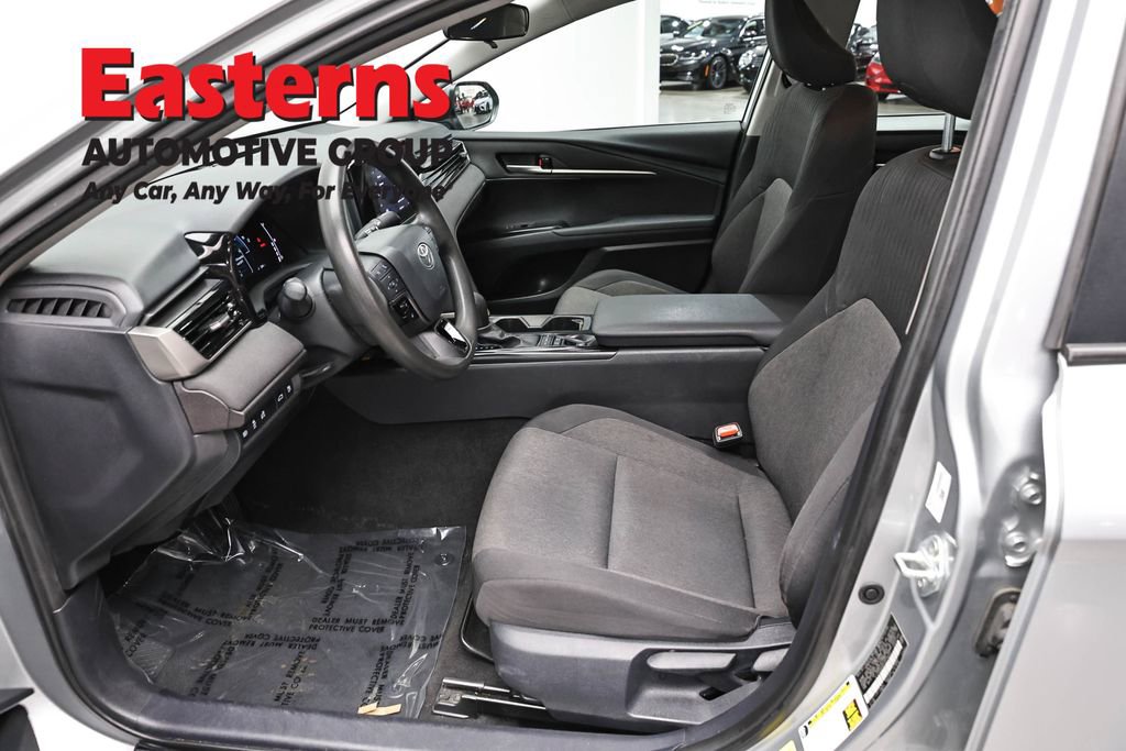Used 2025 Toyota Camry LE FWD image 13