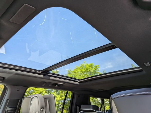 New 2026 GMC Yukon XL AT4 Ultimate AWD/4WD image 20