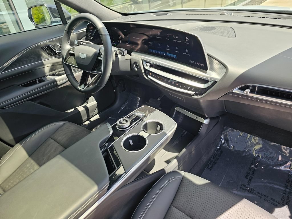 Certified 2024 Cadillac Lyriq Sport AWD/4WD image 10