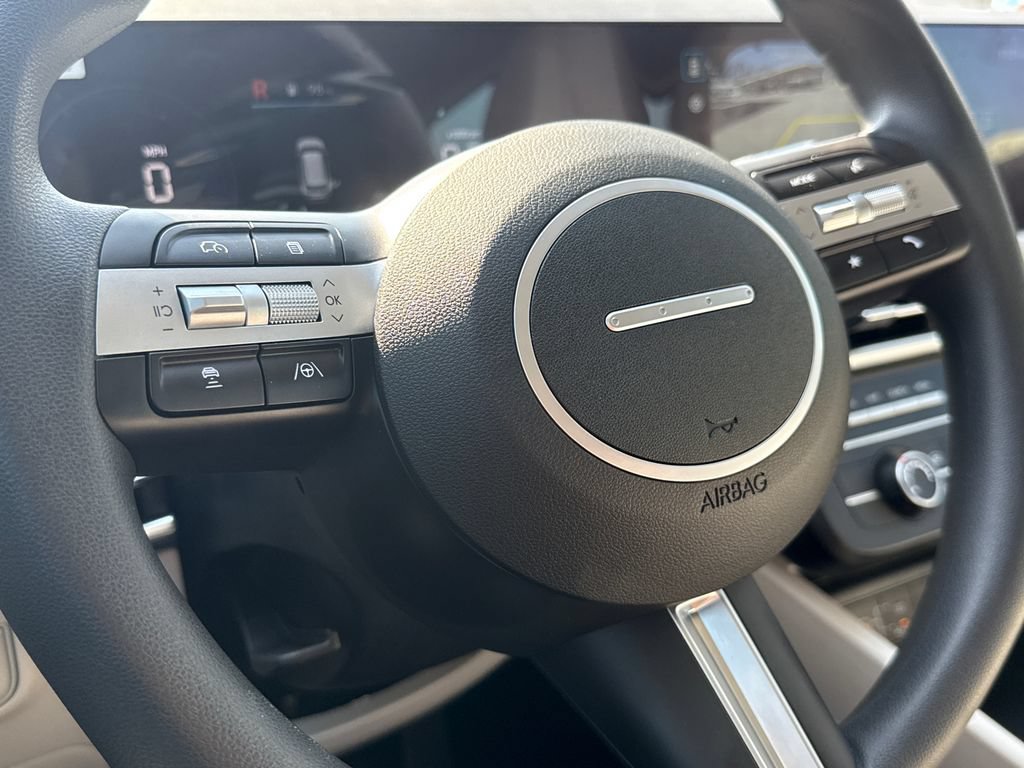 Used 2026 Hyundai Tucson SE FWD image 29